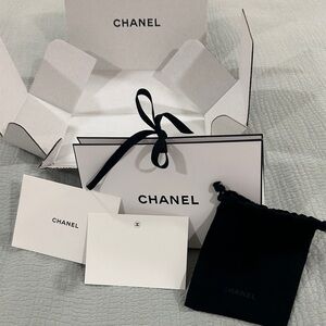 Chanel Black and White Gift Set with Pouch